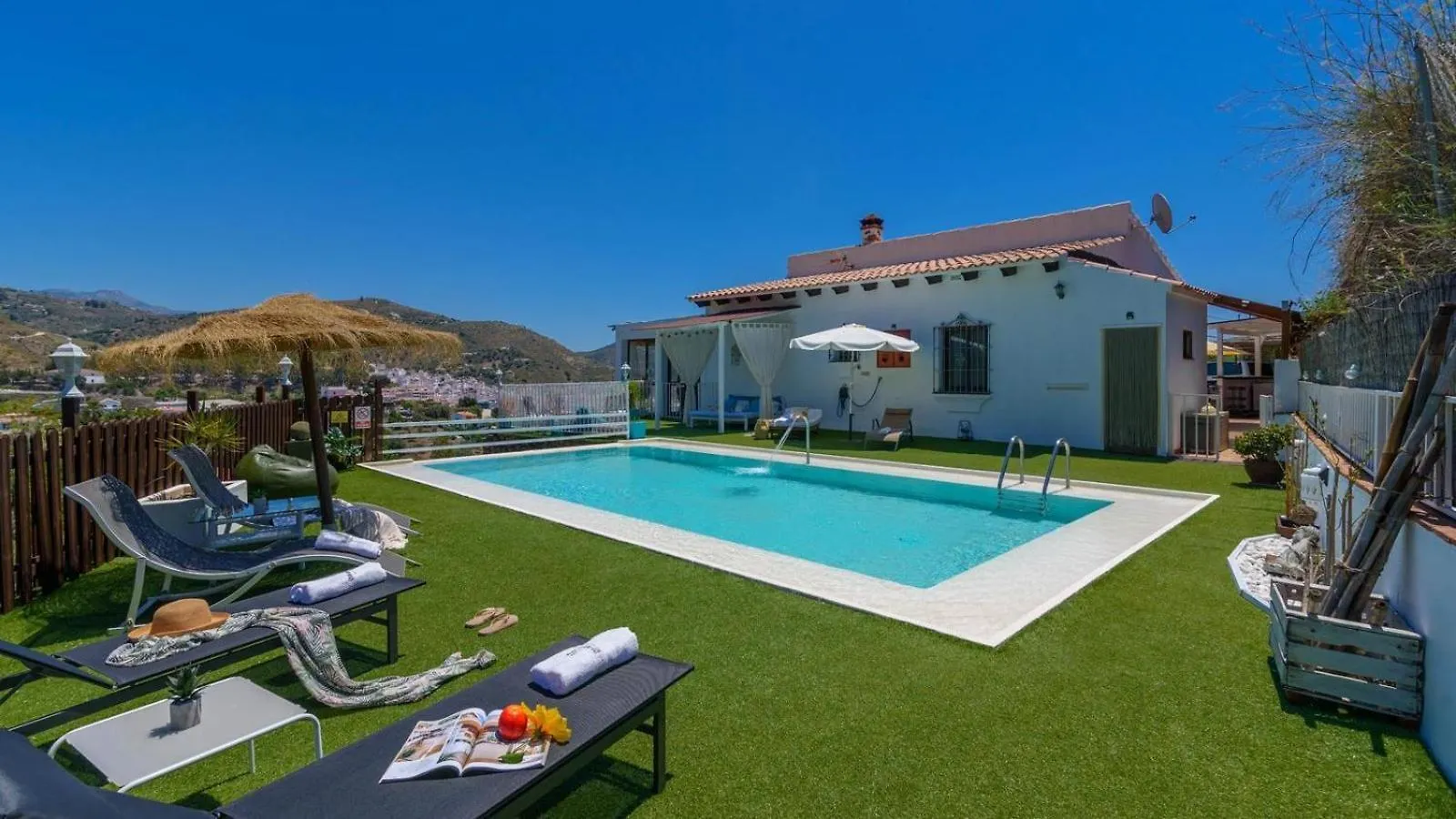 Villa Omairi Torrox By Ruralidays